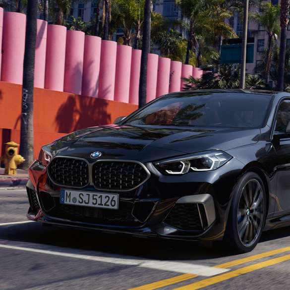 Design extérieur, BMW M235i xDrive Gran Coupé Design extérieur BMW M235i xDrive Gran Coupé 2020 Black Sapphire metallic F44, vue de face
