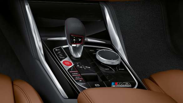 Boîte de vitesses M Steptronic à 8 rapports BMW M3 Competition Berline G80 2020 BMW M3 Competition Berline G80 2020, boîte de vitesses M Steptronic à 8 rapports, vue en gros plan du sélecteur de vitesse