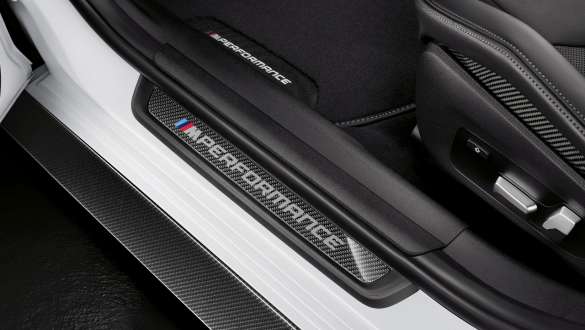 Seuils de porte M Performance en carbone de la BMW M3 Berline G80 2020 Vue en gros plan de la BMW M3 Berline G80 2020, seuils de porte M Performance en carbone