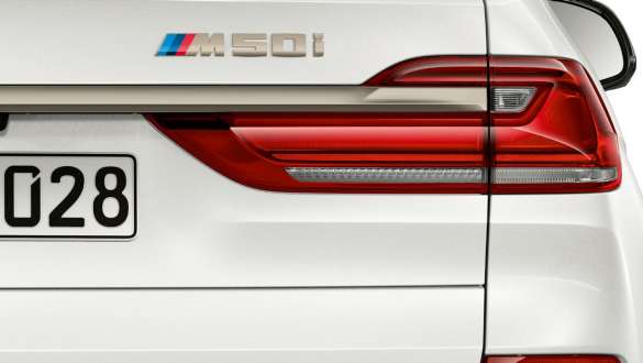 BMW X7 M50i, moteur BMW X7 M50i, moteur, G07, dénomination de modèle sur la poupe