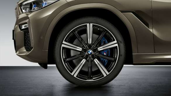 Jantes BMW M Performance 22" en alliage léger à rayons en étoile 749 M, exécution bicolore de la BMW X6 G06 2019 Jantes BMW M Performance 22" en alliage léger à rayons en étoile 749 M, exécution bicolore de la BMW X6 G06 2019