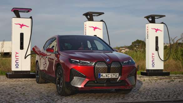 IONITY Électromobilité BMW recharger une voiture électrique IONITY