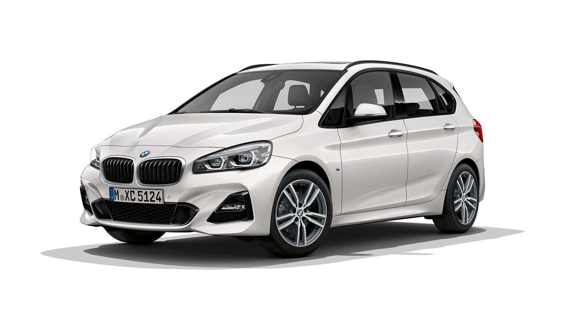 BMW Série 2 Active Tourer, Modèle M Sport BMW Série 2 Active Tourer en Weiß 220d xDrive, Modèle M Sport F45 2018 Mineralweiß metallic, vue de trois quarts avant