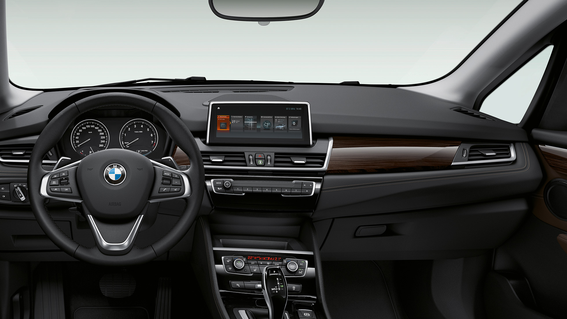 Poste de conduite de la BMW Série 2 Active Tourer, Modèle Luxury Poste de conduite de la BMW Série 2 Active Tourer, Modèle Luxury, 225i xDrive F45 2018