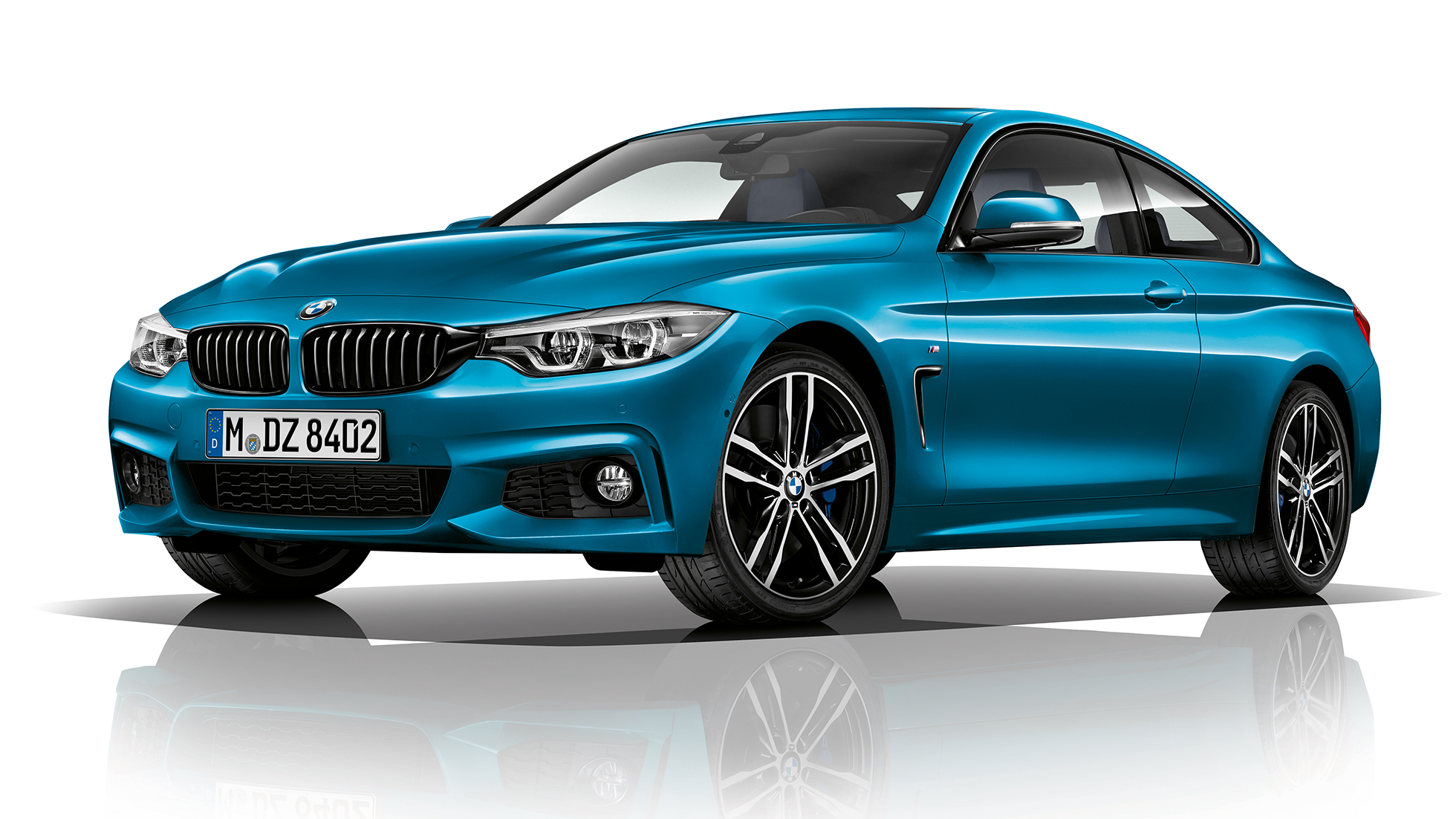BMW Série 4 Coupé, Modèle M Sport, vue de trois quarts face BMW Série 4 Coupé, Modèle M Sport, vue de trois quarts face