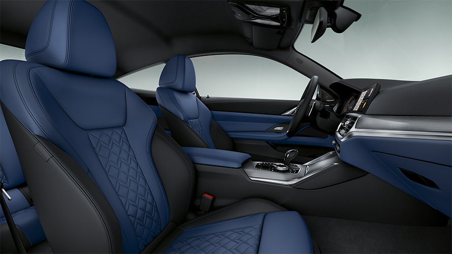 Revêtement intérieur BMW Individual étendu en cuir Merino | Fjordblau/Schwarz BMW Série 4 Coupé Individual 2020 G22