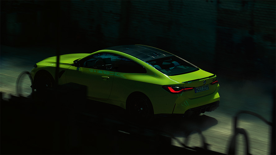 BMW M4 Competition Coupé G82 2020 Sao Paulo Gelb vue de trois quarts arrière