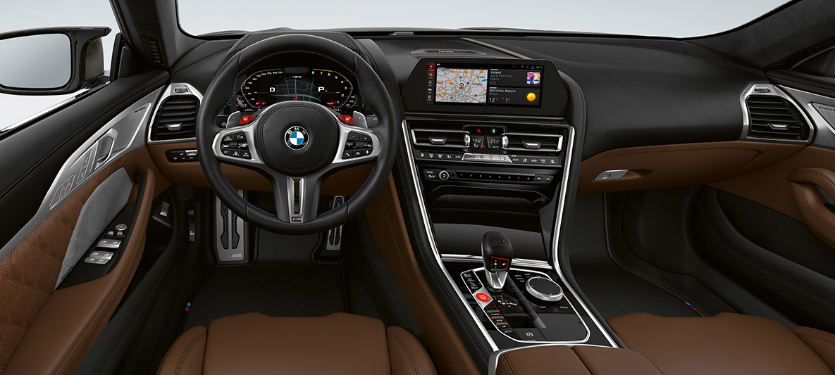 Poste de conduite, BMW M8 Gran Coupé Poste de conduite de la BMW M8 Gran Coupé F93 2020, habitacle