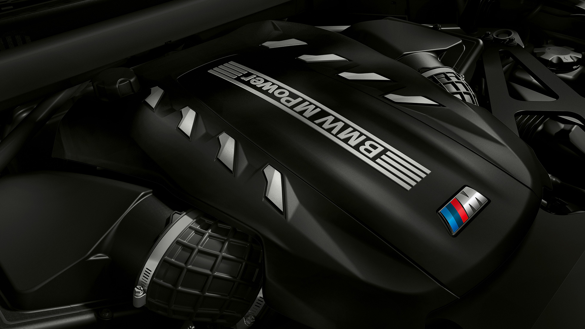 Moteur essence V8 M TwinPower Turbo à hautes performances de la BMW X5 M Competition. Moteur essence 8 cylindres M TwinPower Turbo à hautes performances de la BMW X5 M Competition Vue de détail F95 M