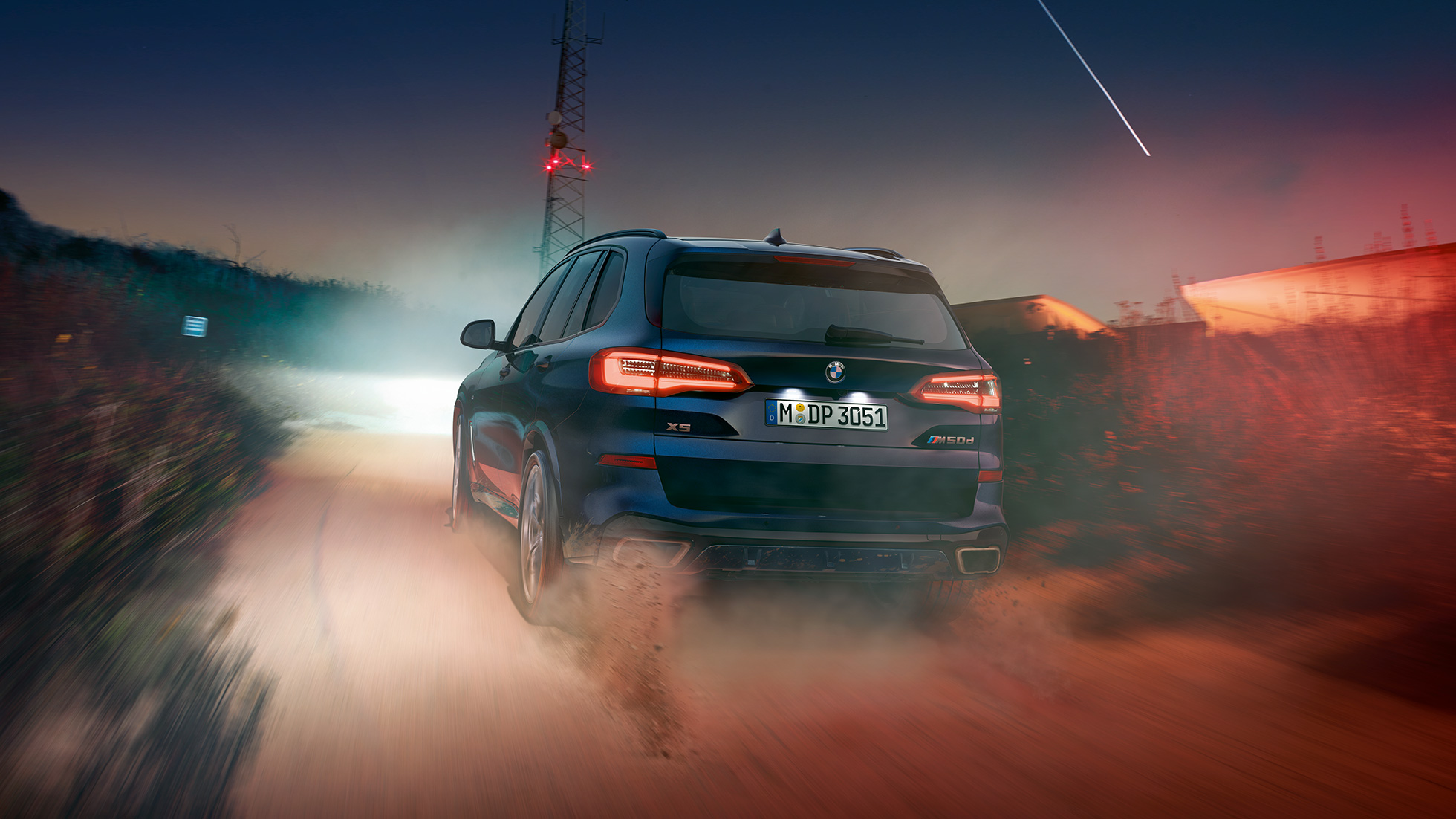 BMW X5 M50d avec moteur diesel 6 cylindres M TwinPower Turbo BMW X5 M50d avec moteur diesel 6 cylindres M TwinPower Turbo G05 en Carbonschwarz metallic, vue arrière