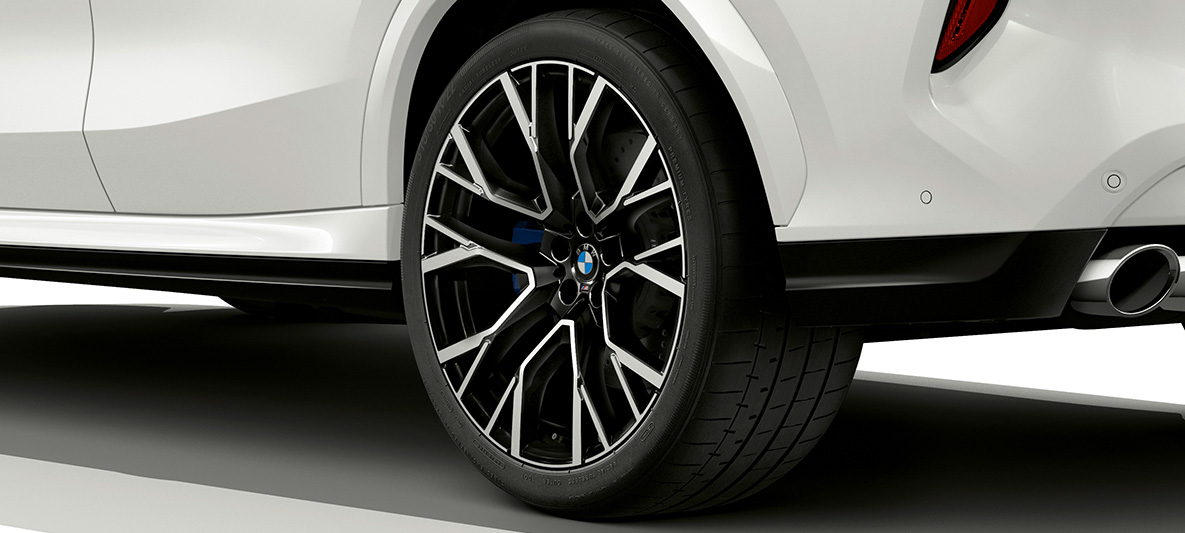 Jantes BMW M 21" en alliage léger, en exécution bicolore Orbitgrau, BMW X6 M Jantes BMW M 21" en alliage léger, en exécution bicolore Orbitgrau, BMW X6 M F96 2020, vue en gros plan