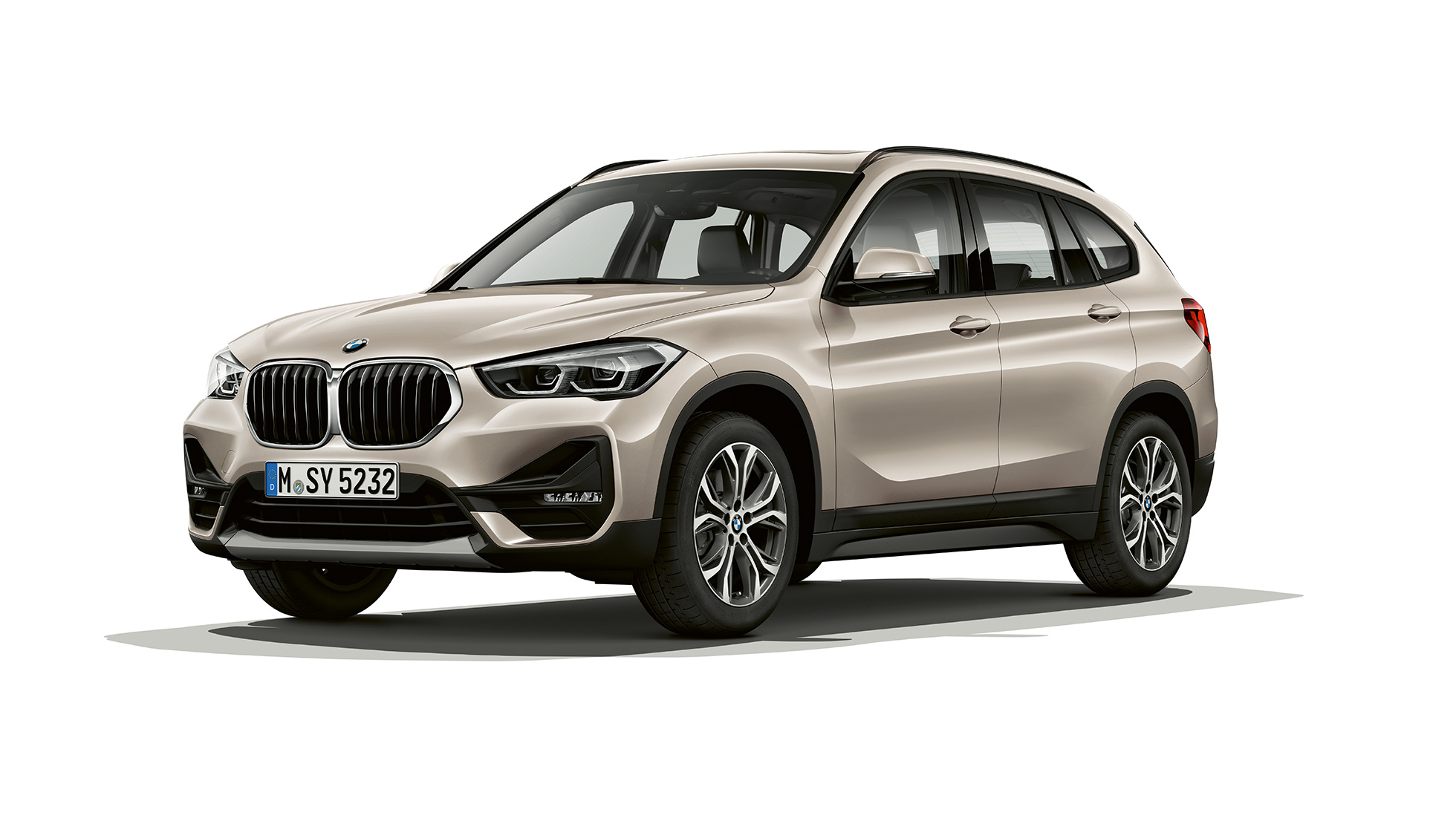 BMW X1 Modèle Advantage, vue de trois quarts avant. BMW X1, Modèle Advantage, vue de trois quarts avant, prise en studio