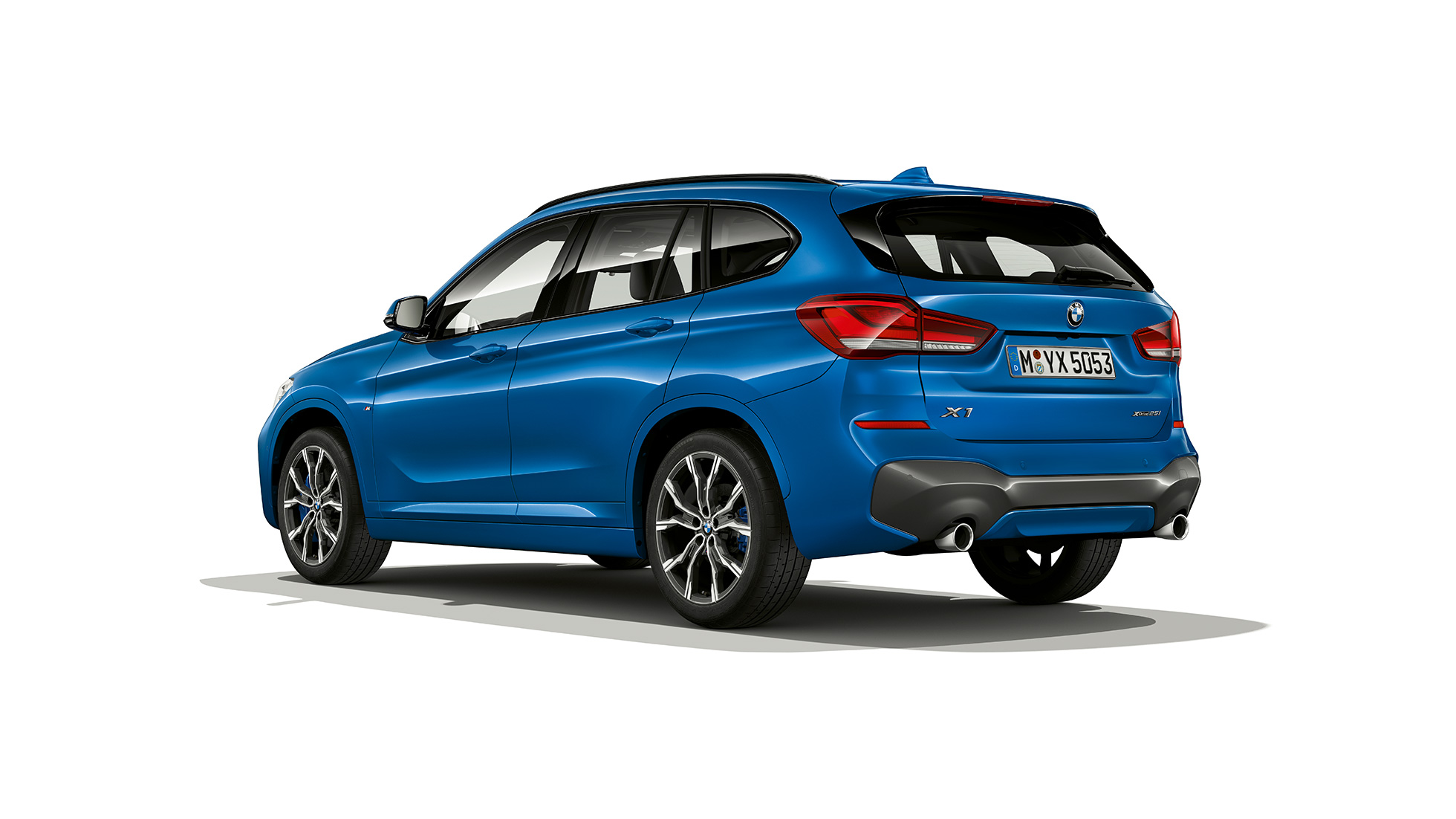 BMW X1, Modèle M Sport, vue de trois quarts arrière BMW X1, Modèle M Sport, vue de trois quarts arrière, prise en studio