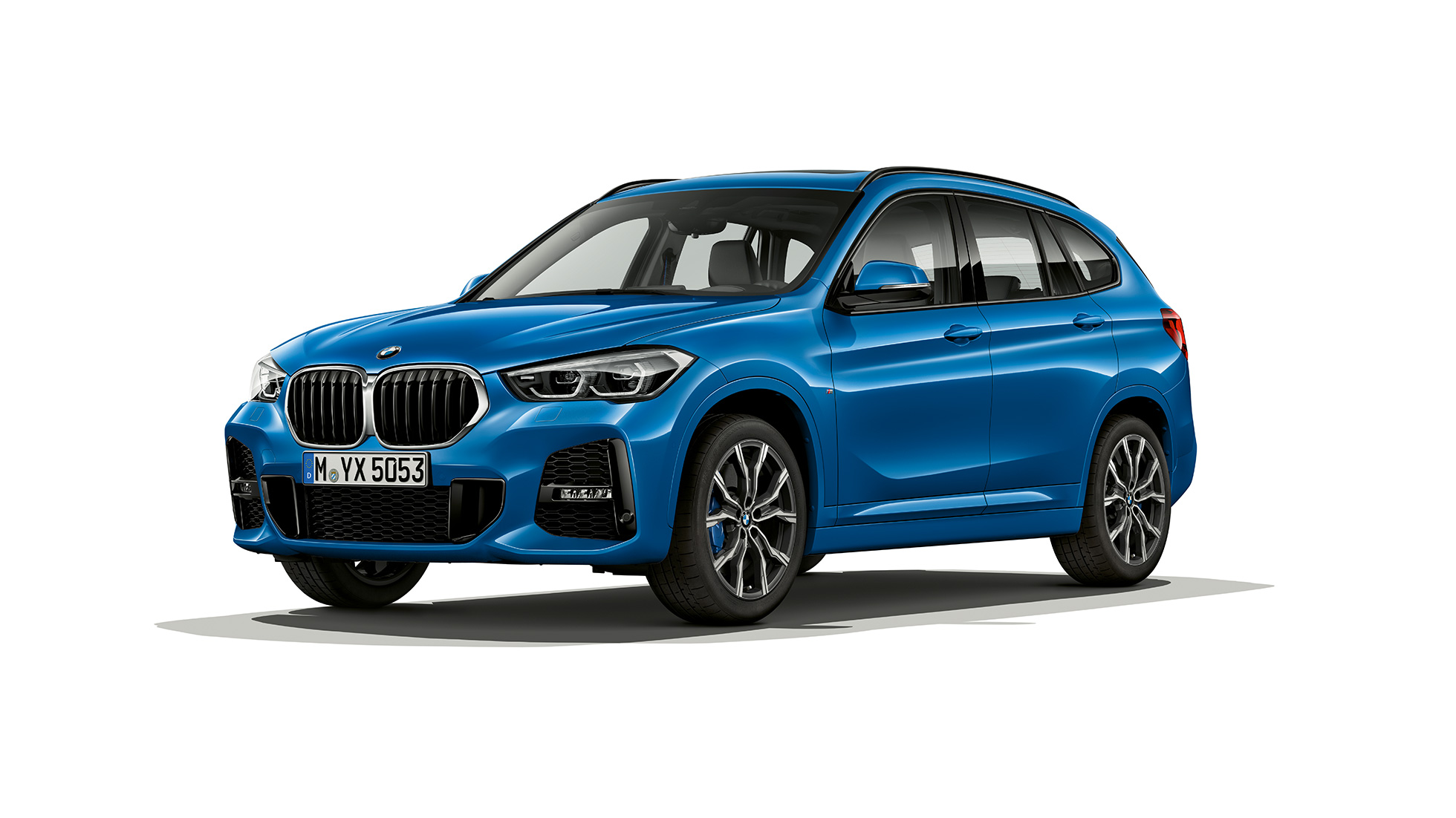 BMW X1, Modèle M Sport, vue de trois quarts avant BMW X1, Modèle M Sport, vue de trois quarts avant, prise en studio