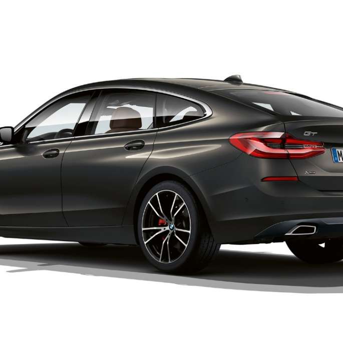 Modèle Luxury BMW Série 6 Gran Turismo G32 vue de trois quarts avant